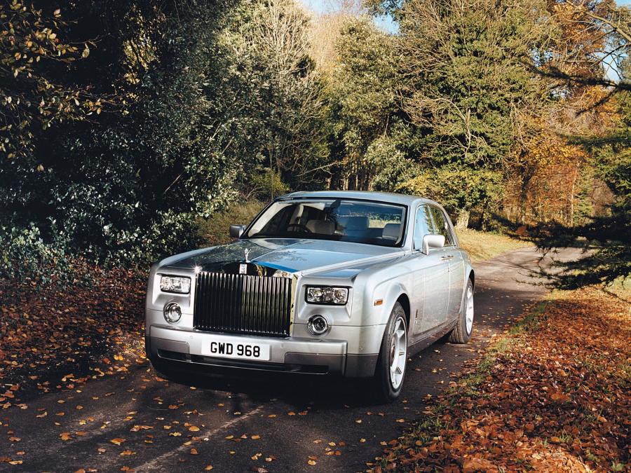  Rolls-Royce Phantom 2003 года  (UK) (фото 2 из 20)